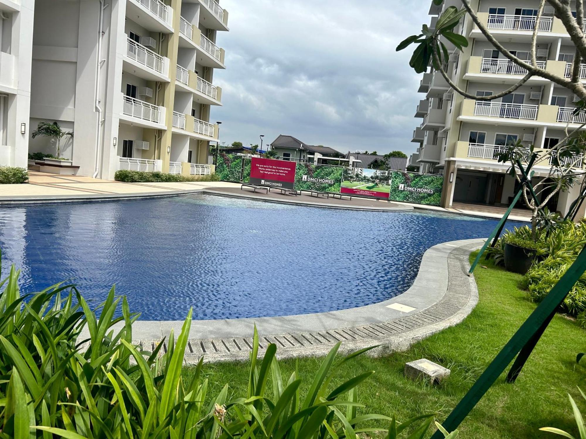 The Atherton Paranaque City Ngoại thất bức ảnh
