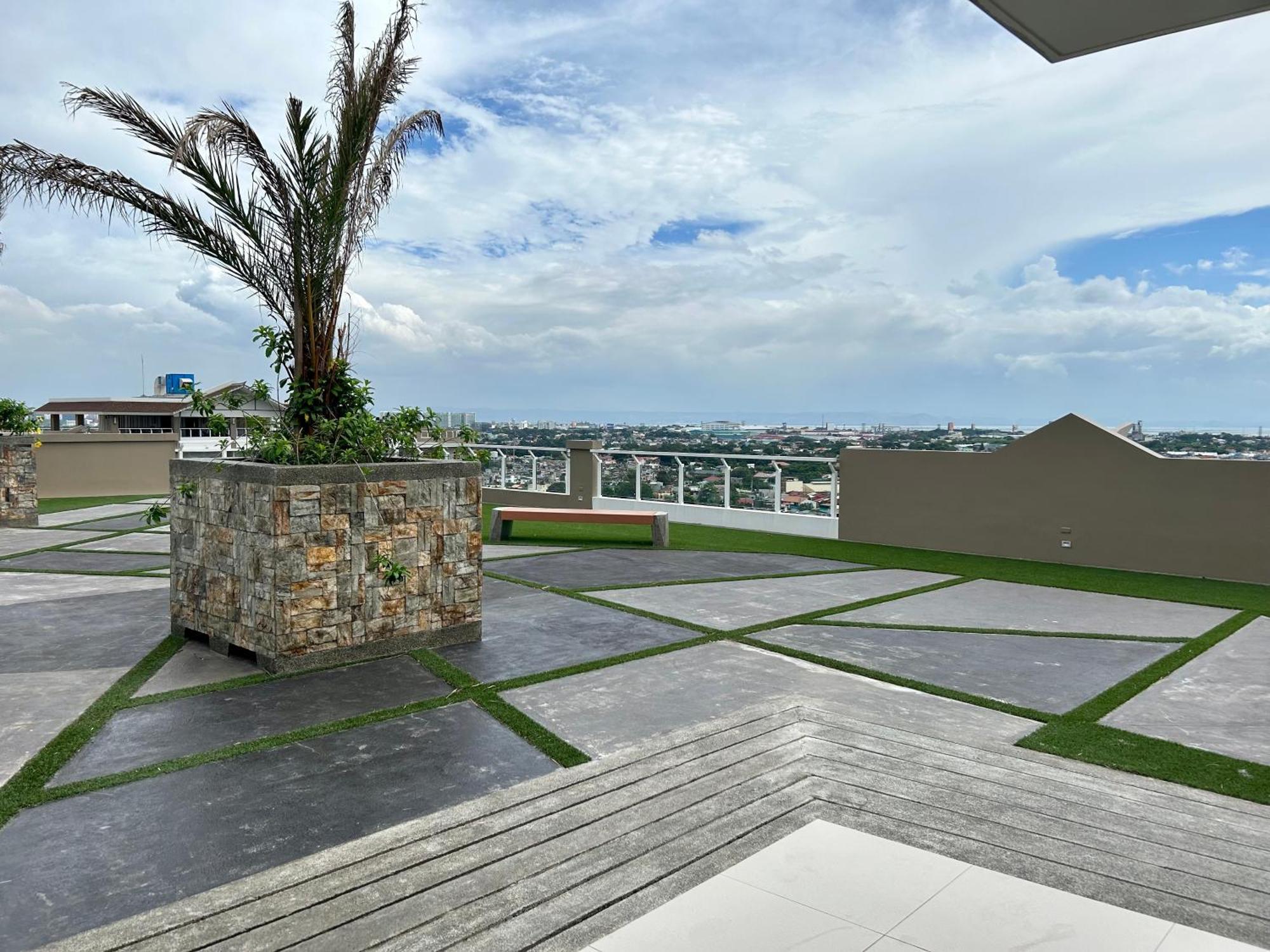 The Atherton Paranaque City Ngoại thất bức ảnh